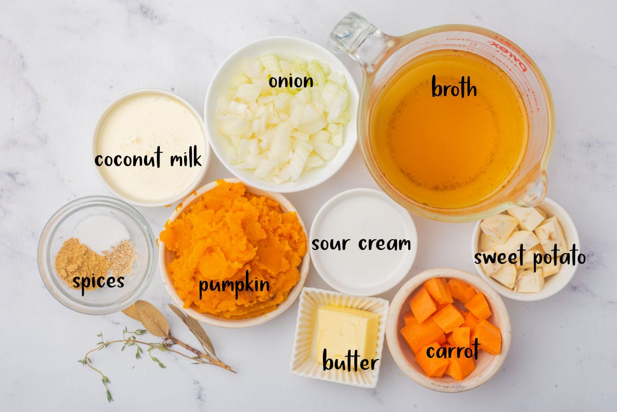 Ingredients to make pumpkin soup.