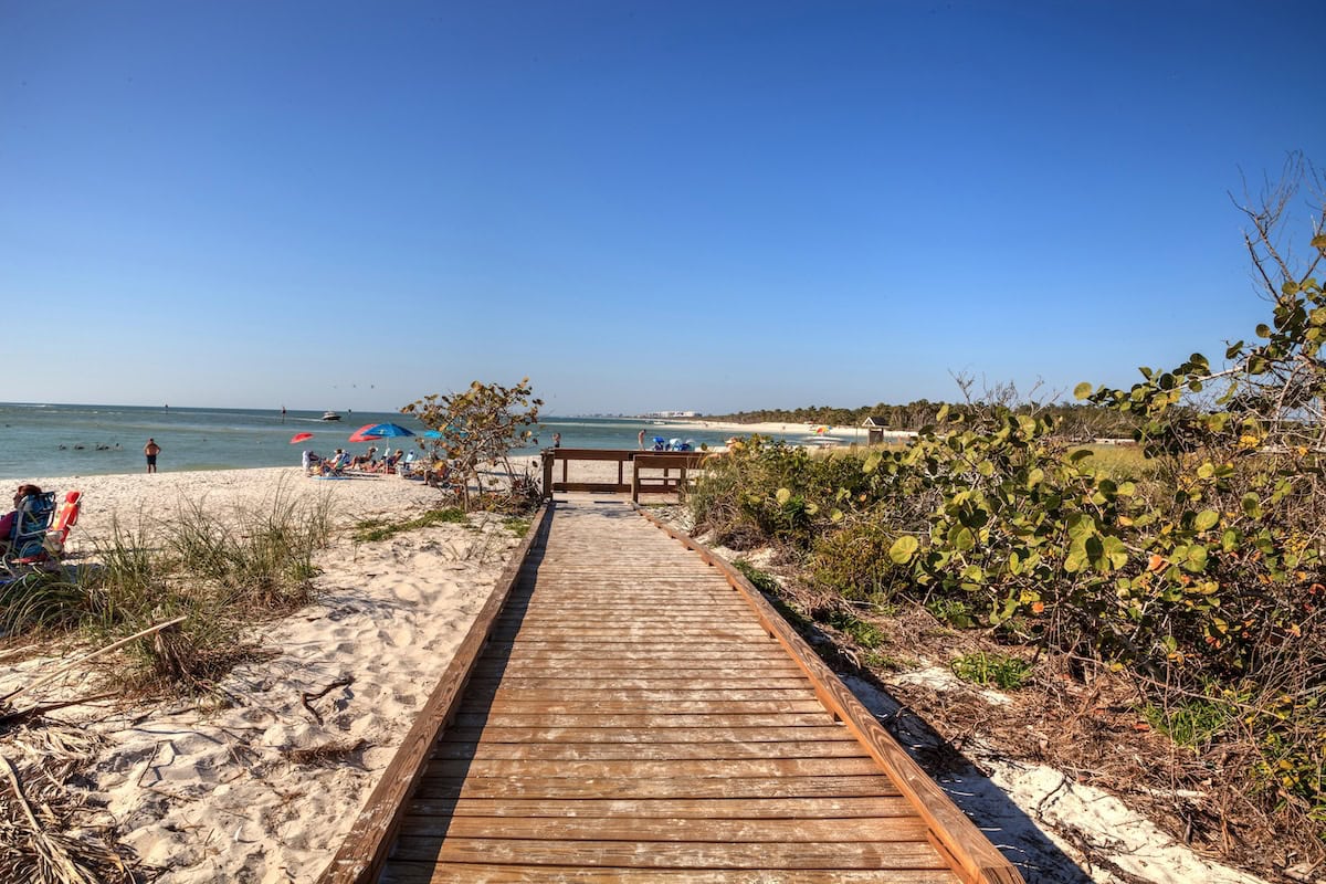 Boardwalk in the sand to the beach.