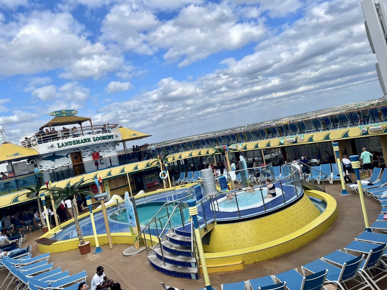 Islanders Pool Setting Sail on the Margaritaville Islander - Food Fun & Faraway Places